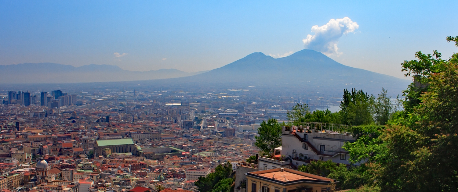 Mount Vesuvius (1281 m), an active volcano on the Gulf of Naples, just nine kilometers from Naples.