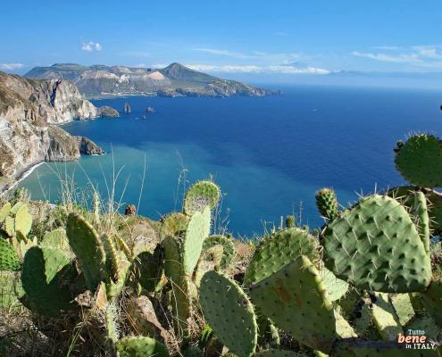 Äolische Inseln • m24o Belvedere di Quattrocchi, nur 4 km von Lipari entfernt, einer der schönsten Aussichtspunkte der Insel, eine herrliche Odyssee vor der Küste Siziliens