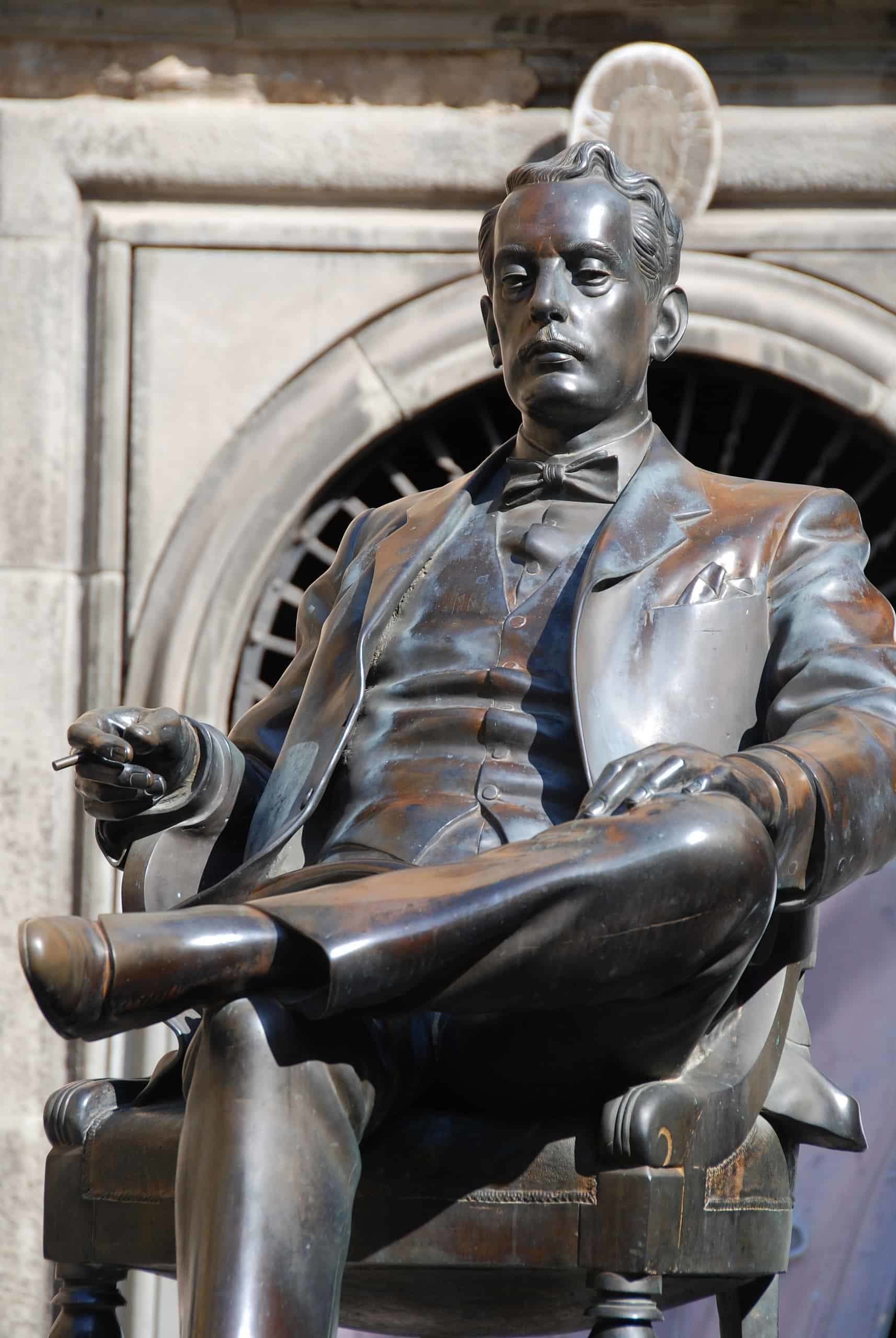 Italian Composer Giacomo Puccinidi is famous for Italian Opera. Music Trips to Italy are often associated with Puccini.