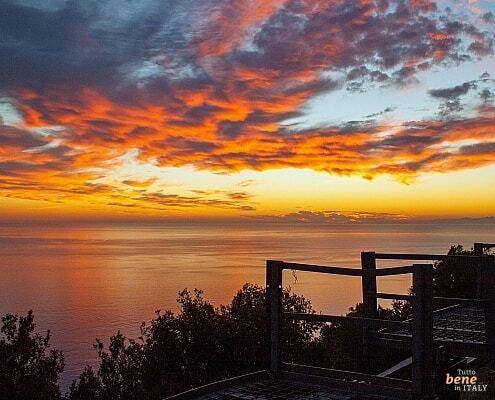 Romantischer Sonnenuntergang in den Cinque Terre • m24o Cinque Terre Sonnenuntergang