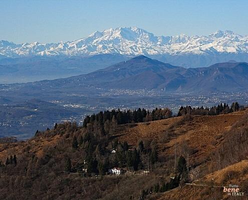 Lombardy Hiking Lake Como, view to Monte Rosa in the West
