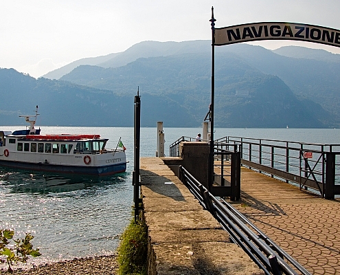 Boat trips on the Como Lake Abbadia Lariana in Lombardy • m24o Pier for boat trips on Lake Como, Abbadia Lariana