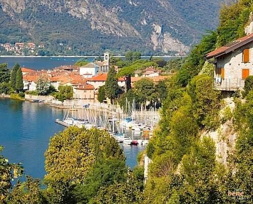 Hiking at the Como Lake on the Sentiero del Viandante toMandello del Lario
