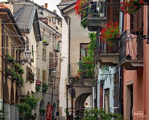 Street in Cuneo, Piedmont, Italy • m24o Contrada Mondovì pedestrian street in Cuneo, Piedmont.