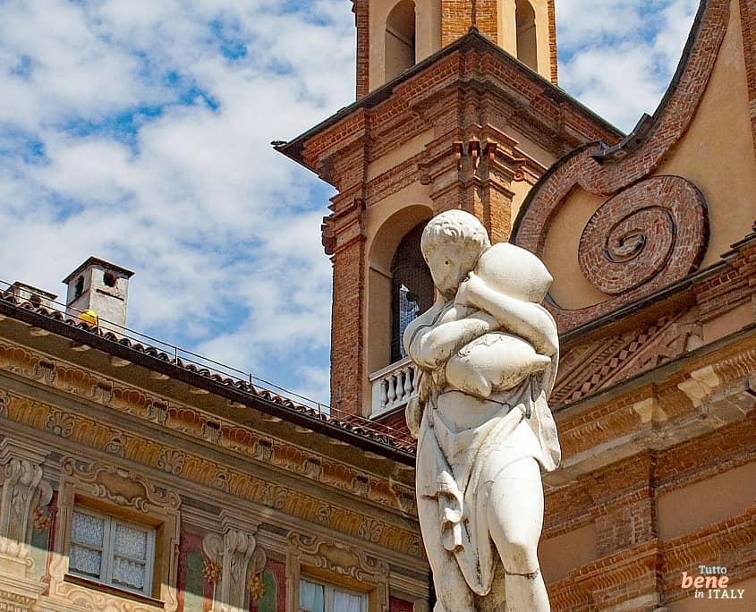 Historical center of Novi Ligure in Piedmont, Northern Italy • m24o Statue in Piazza delle Piane in the historical center of Novi Ligure