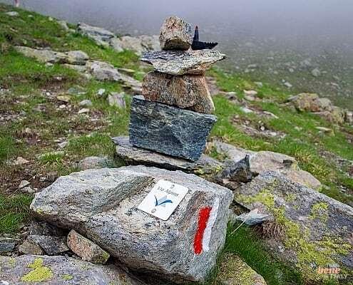 Wandern im Piemont auf der Via Alpina • m24o Wandern im Piemont. Weg über der Po-Tal auf der Via Alpina