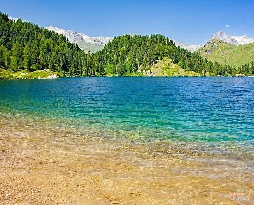 Hike to Lagh da Cavloc in the Bregaglia Valley between Italy and Switzerland • m24o Hike to Lagh da Cavloc in the Bregaglia Valley between Italy and Switzerland