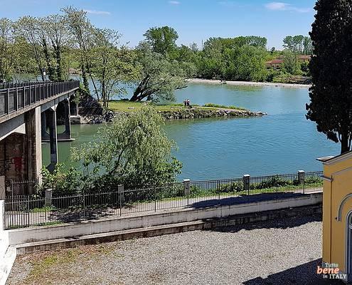 Fluss Adda bei Cassano in der Lombardei • m24o Fluss Adda bei Cassano in der Lombardei