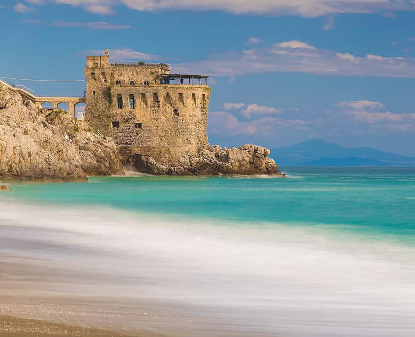 Mittelalterlicher Turm von Maiori an der Amalfi Küste