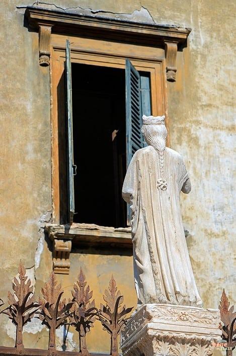 Skulpturen in der Innenstadt von Verona, Venetien