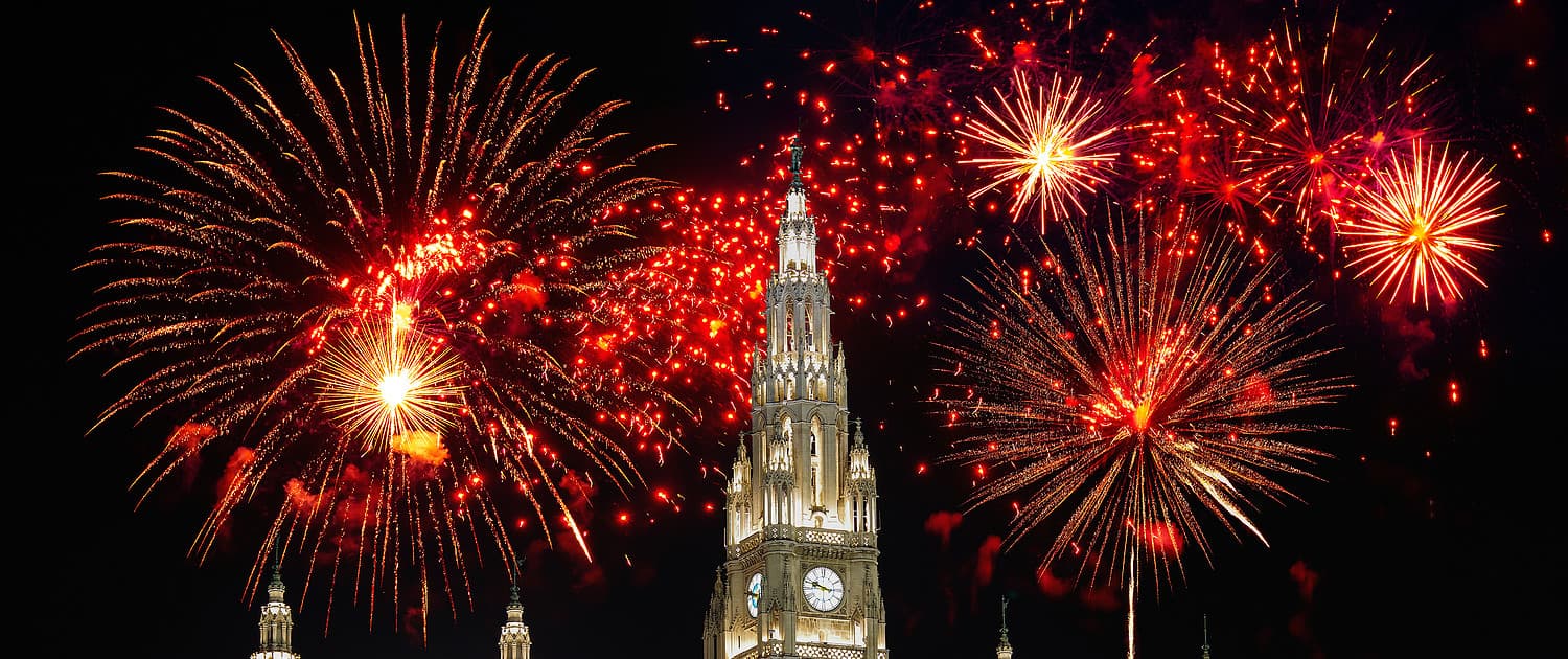 Silvesterfeuerwerk am Wiener Rathaus
