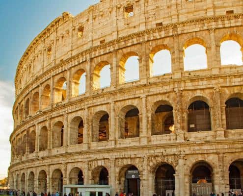 Colosseum and tourist Attractions in Rome in 3 Days