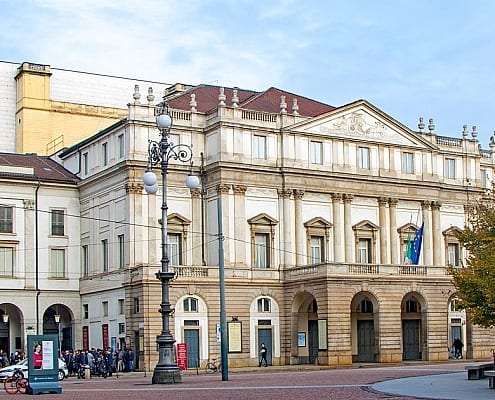 The Teatro alla Scala in Milan is one of the most famous opera houses in the world. Plan with us your opera trip to Italy.