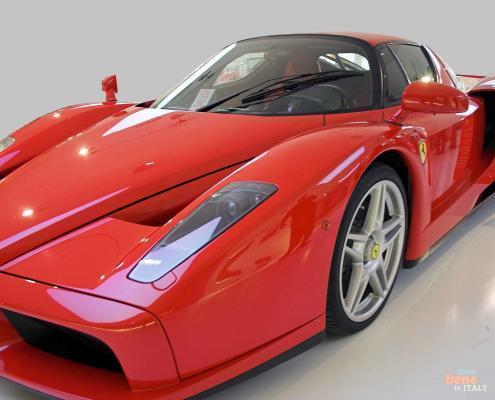Ferrari-Sportwagen • m24o Ferrari Museum Bologna