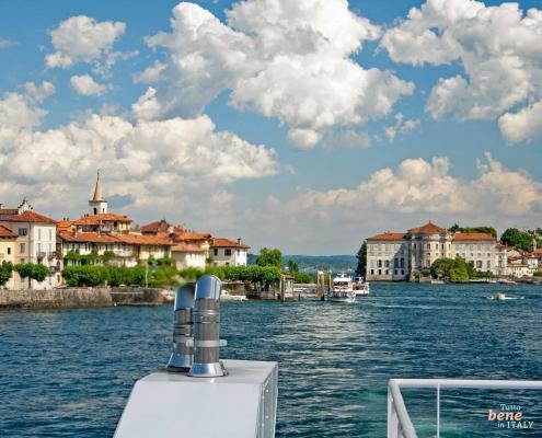 Borromäische Inseln • m24o Isola dei Pescatori, die einzige Borromäische Insel im Lago Maggiore, die dauerhaft bewohnt ist.