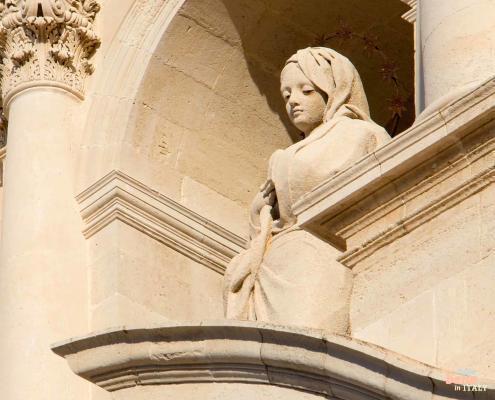 Detail of the cathedral Duomo in Syrakuse in Sicily.