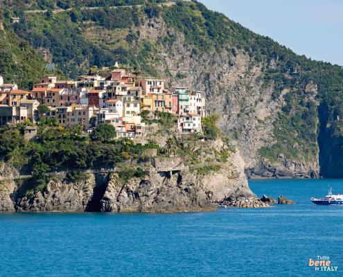 Hiking to Manarola Cinqueterre • m24o Liguria Cinque Terre Manarola