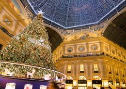 Swarovski Christmas tree in the Galleria Vittorio Emanuele Milan