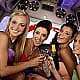 JGA Party f&auml;hrt in einer Limo mit Prosecco durch die Stadt