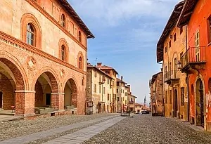 Saluzzo im Piemont • Sehenswürdigkeiten und Reisetipps Saluzzo