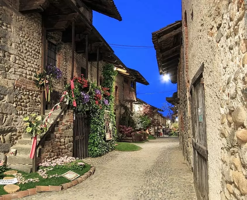 Biella Piemont Mittelalterliches Dorf Ricetto di Candelo