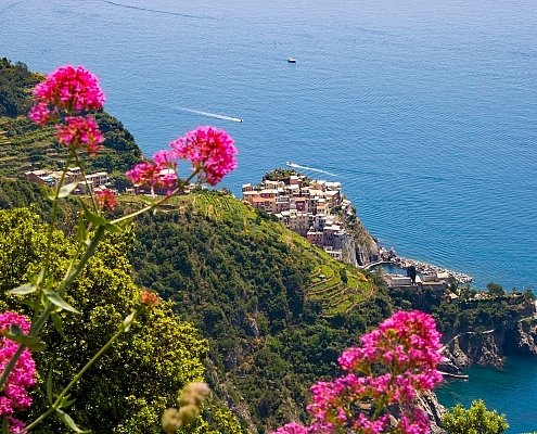 Blick auf Vernazza in der Mitte der Cinque Terre, Italien