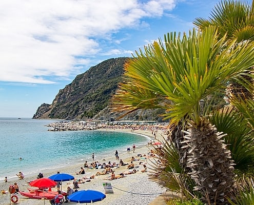 Strand in Monterosso al Mare in den Cinque Terre, Italien