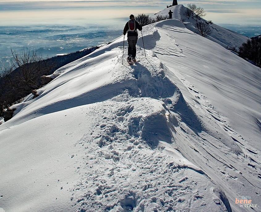 Wandern am Comer See zum Palanzone im Winter