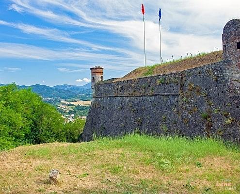 Castel Gavi in Piedmont, Italy • m24o The castel Forte di Gavi is located in the wine yards of the white Gavi wine