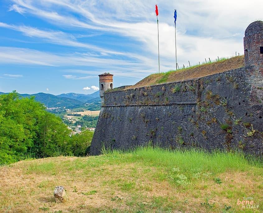 The castel Forte di Gavi is located in the wine yards of the white Gavi wine