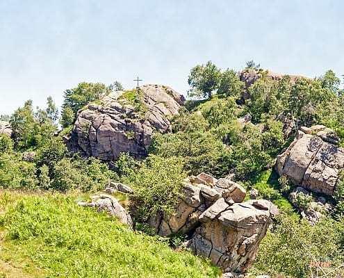 Wandern zum Monte Zughero und Monte Mottarone am Maggiore See in Italien
