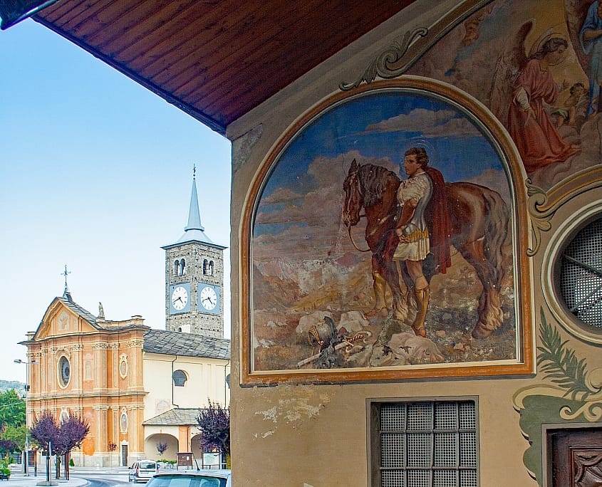 Paesana ist eine kleine Stadt im Tal des Po im Piemont, Italien
