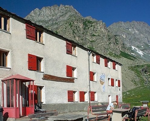 Berghotel Pian del Re im Tal des Po in den piemontesischen Alpen, Norditalien