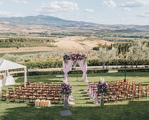 Wedding ceremony on the hillside in Tuscany in Italy.