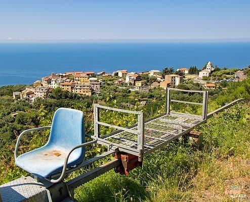 Trenino für die Weinterrassen über Volastra in den Cinque Terre • m24o Trenino für die Weinterrassen über Volastra in den Cinque Terre