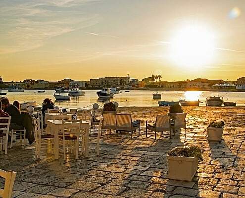 Romantisches Fischerdorf während Ihrer Single-Reise Sizilien