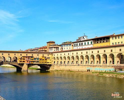 Florenz Fluss Arno mit Ponte Vecchio Florenz Fluss Arno mit Ponte Vecchio