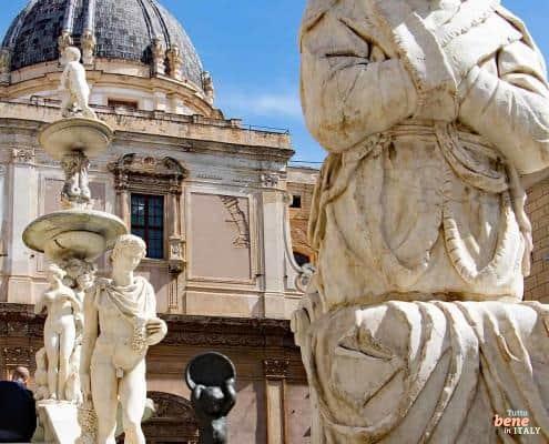 Fontana Pretoria • m24o Berühmter Brunnen der Schande auf der barocken Piazza Pretoria, Palermo, Sizilien, Italien